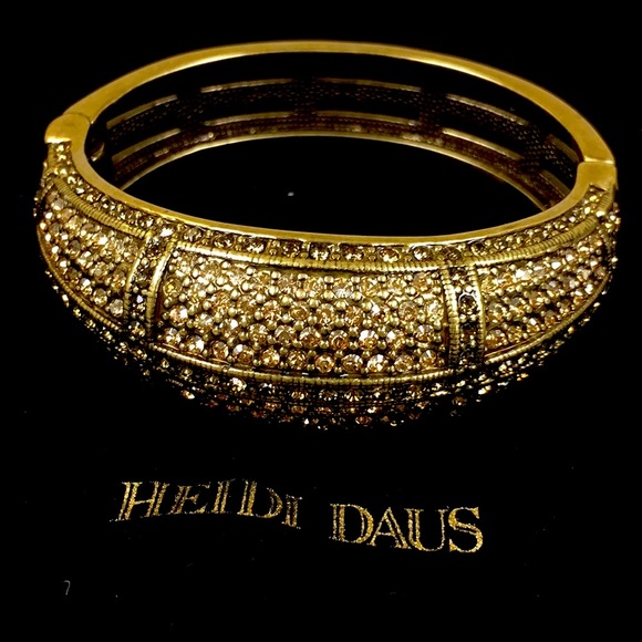 Heidi Daus Crystal Encrusted Stunning Large Bracelet Never Used